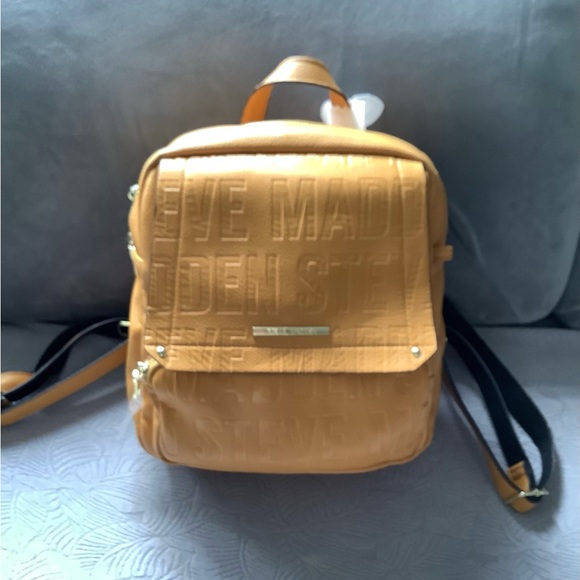 Nice STEVE MADDEN back pack 🌼🌼🌼 - Picture 2 of 16